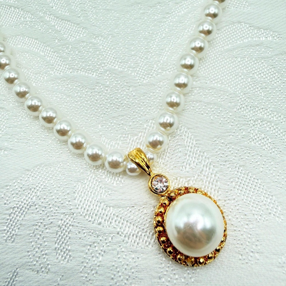 Vintage 16" 6 mm Faux Pearl Coquette Victorian Style Rhinestone Pendant Necklace
